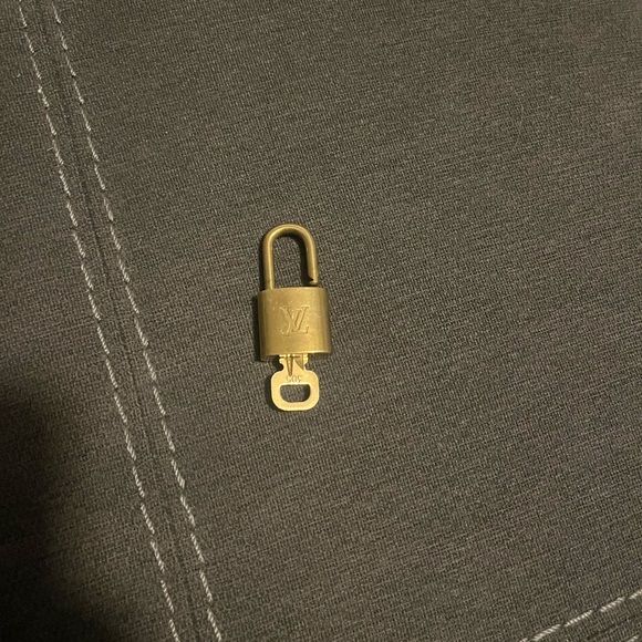 Louis Vuitton Key and Lock #305 - Picture 1 of 7